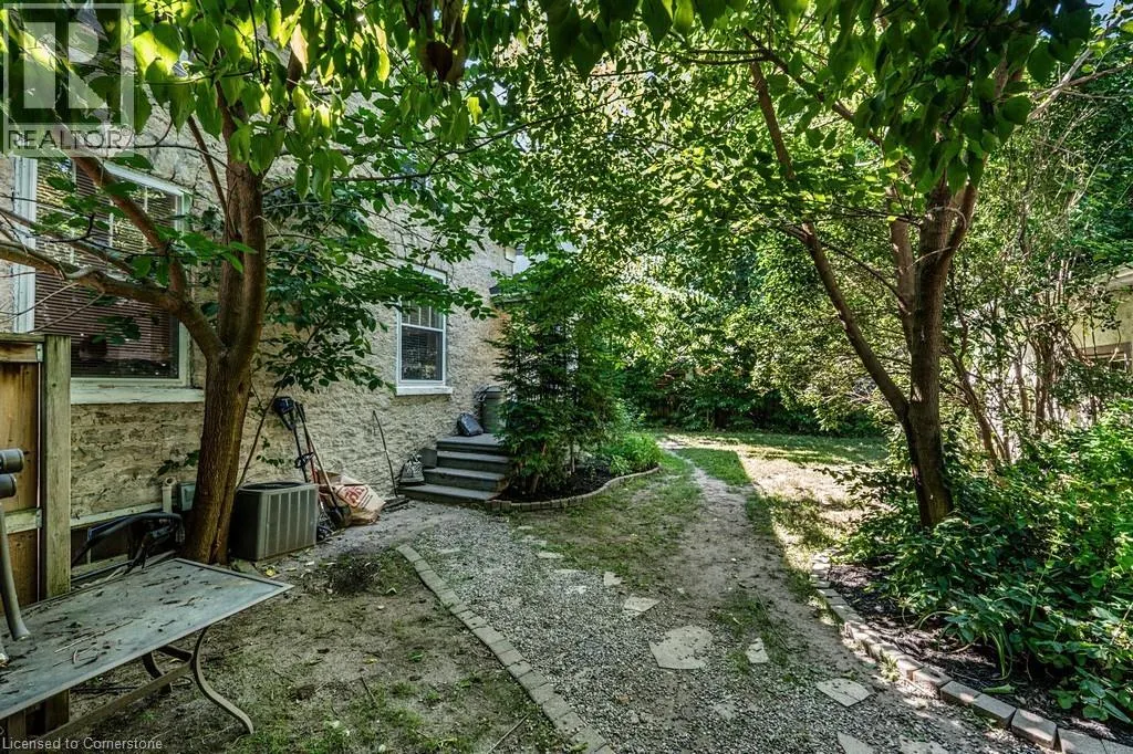 146 WESTMINSTER Drive S