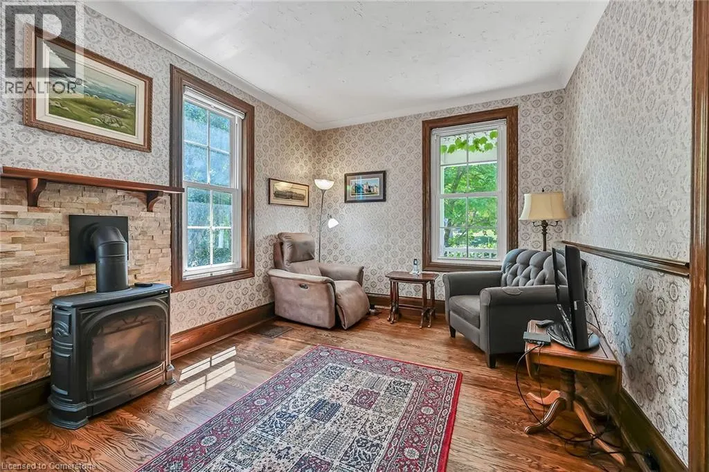 94 SUTHERLAND Street W