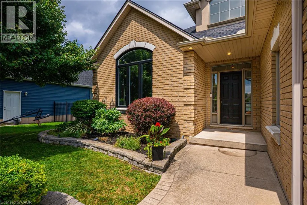 3300 CHARLESTON Drive