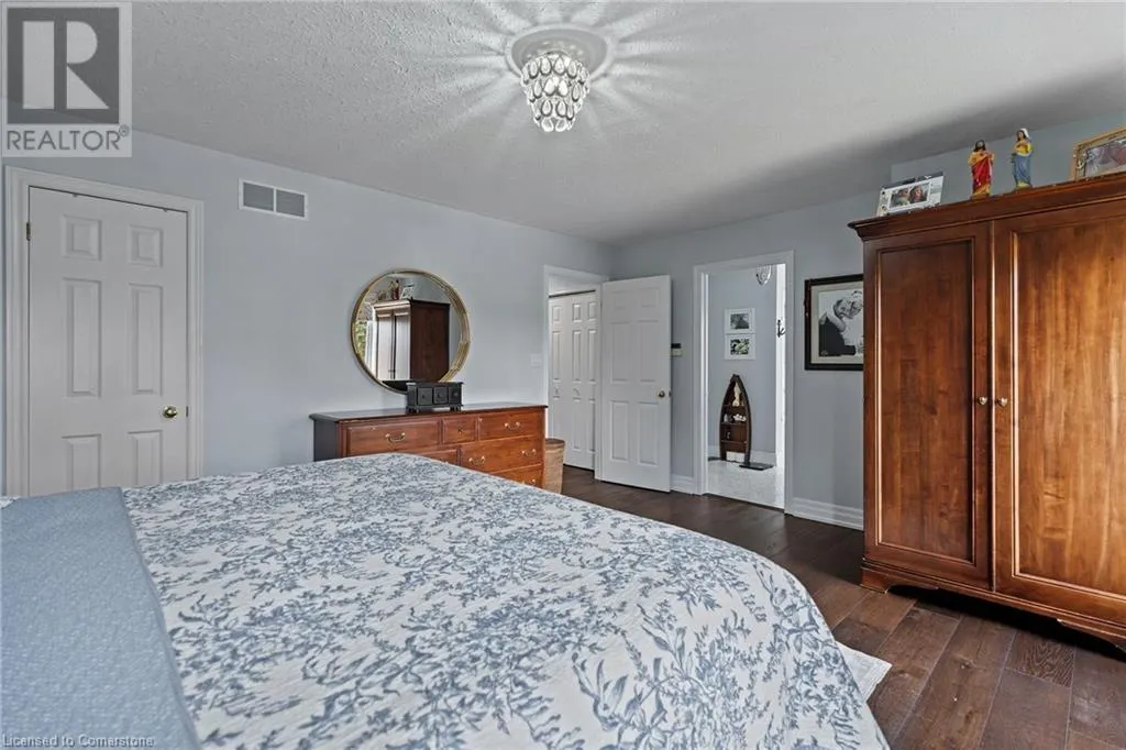 16 CREDIT RIVER Road