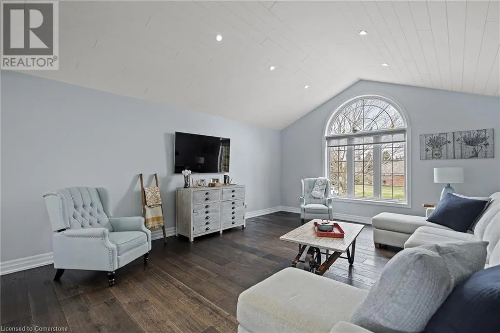 16 CREDIT RIVER Road