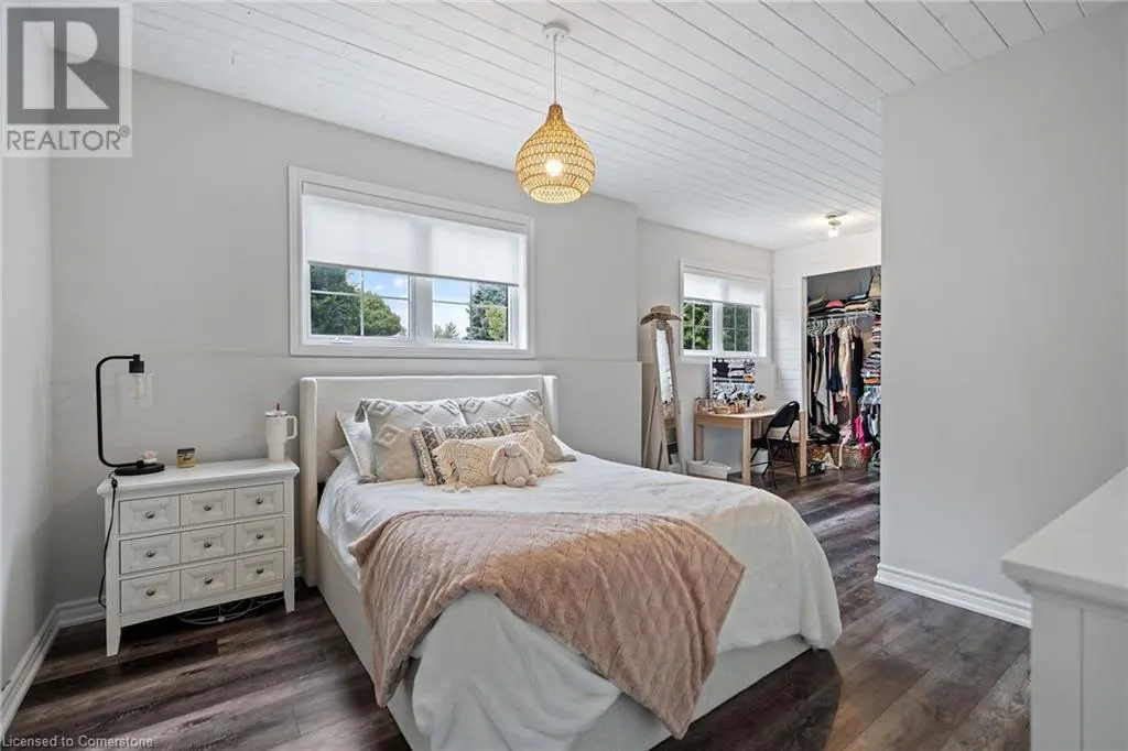16 CREDIT RIVER Road