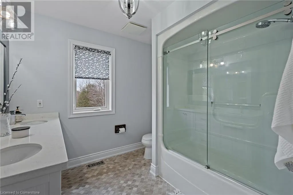 16 CREDIT RIVER Road