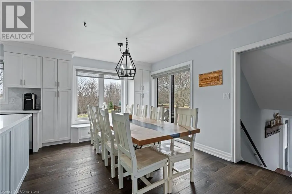 16 CREDIT RIVER Road