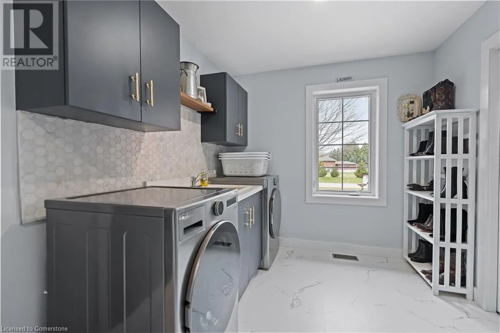 16 CREDIT RIVER Road