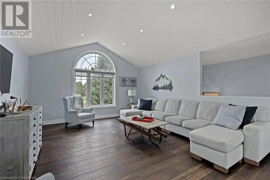 16 CREDIT RIVER Road