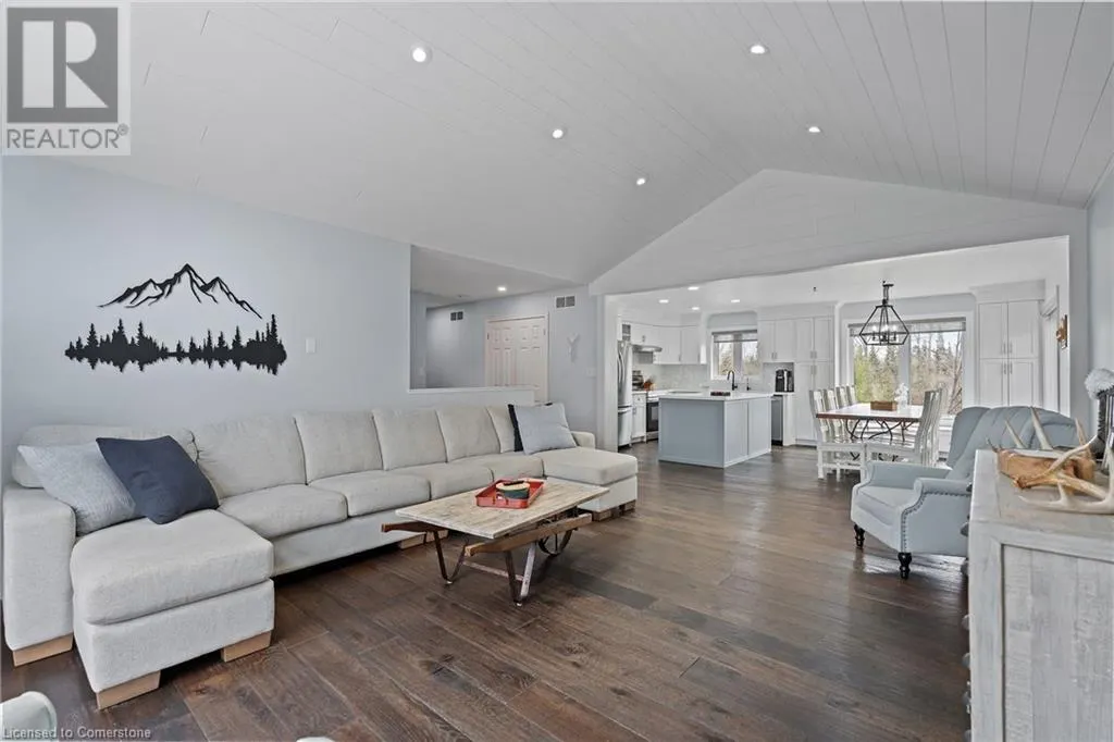 16 CREDIT RIVER Road