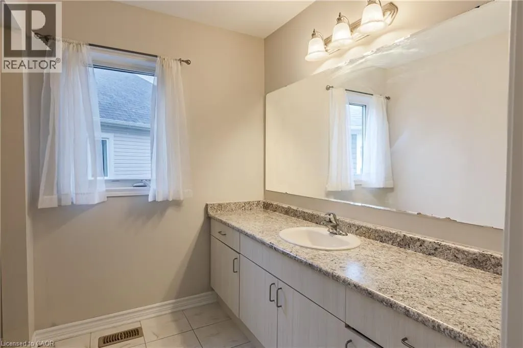 260 SHADY GLEN Crescent