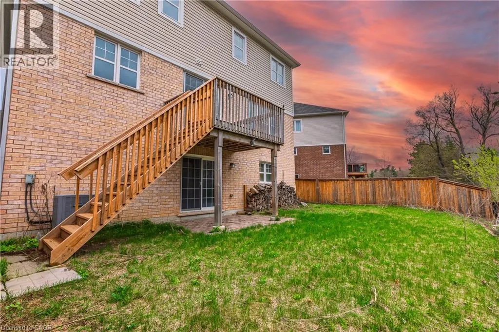 260 SHADY GLEN Crescent
