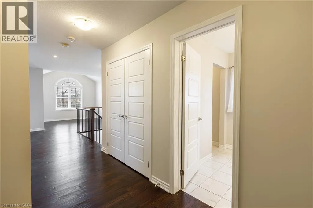 260 SHADY GLEN Crescent