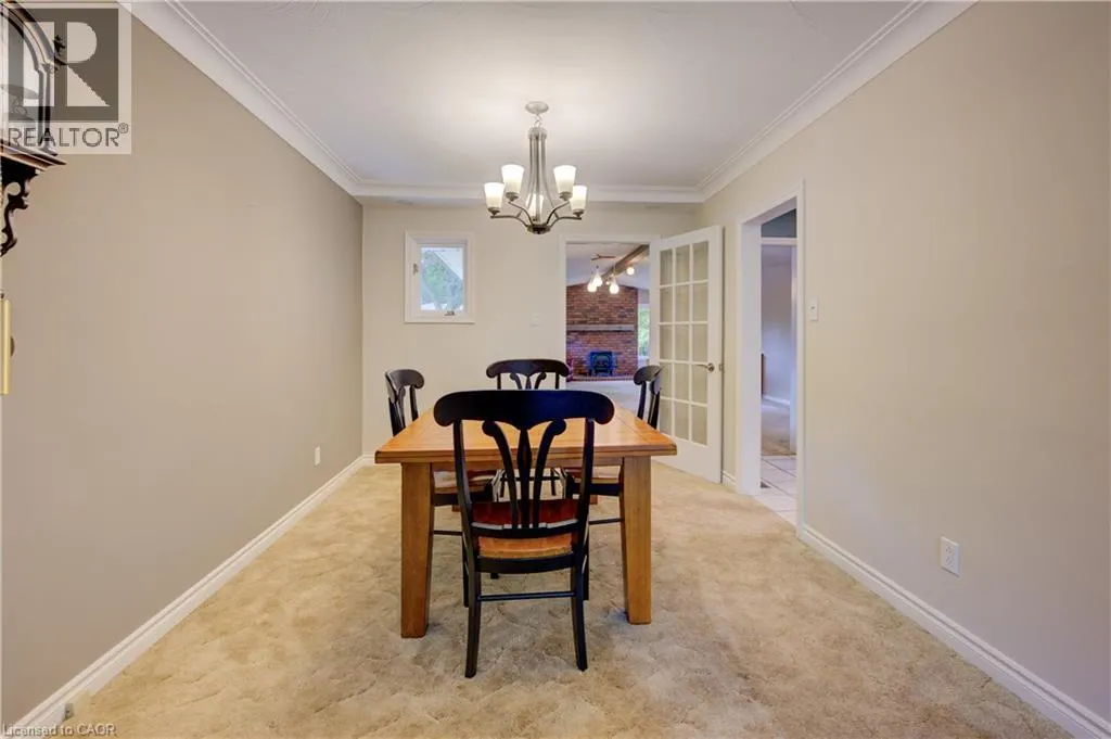 28 ELMHURST Crescent