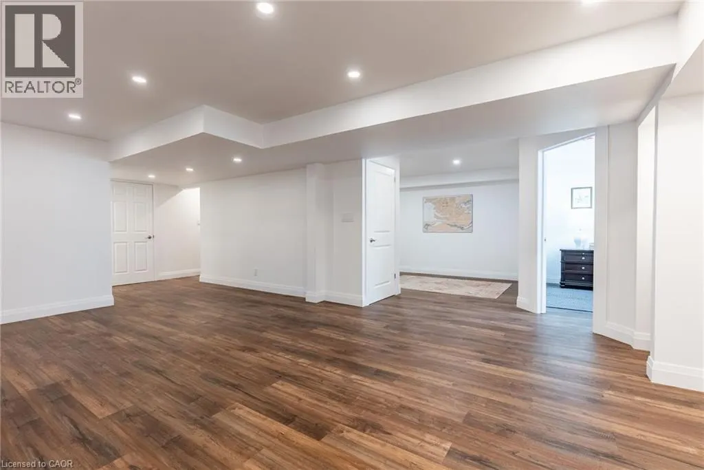 9 RICHARD Crescent