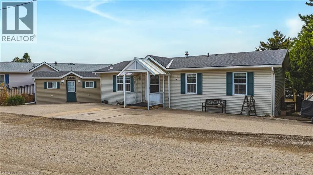 2 HEMLOCK CRESCENT PVT Crescent