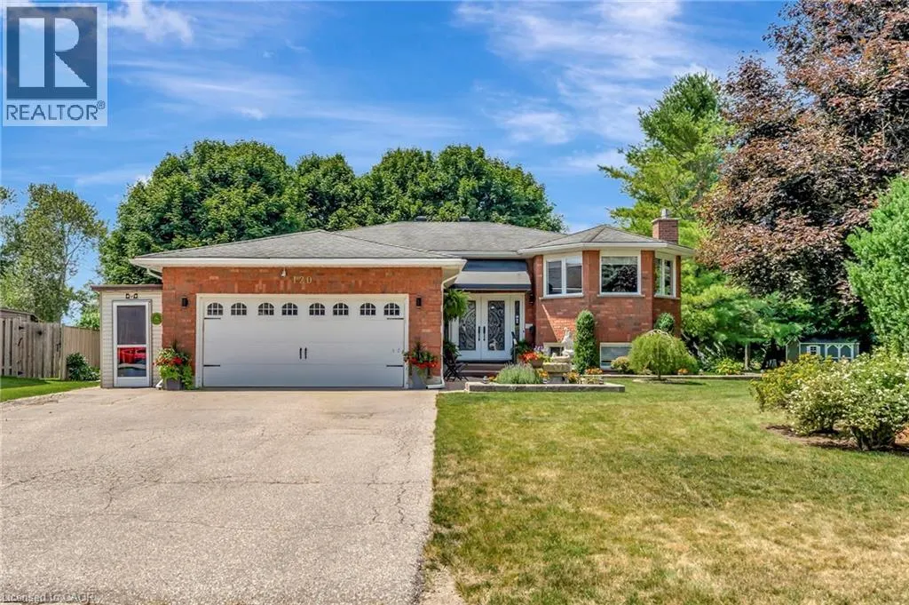 120 FENNEL Street