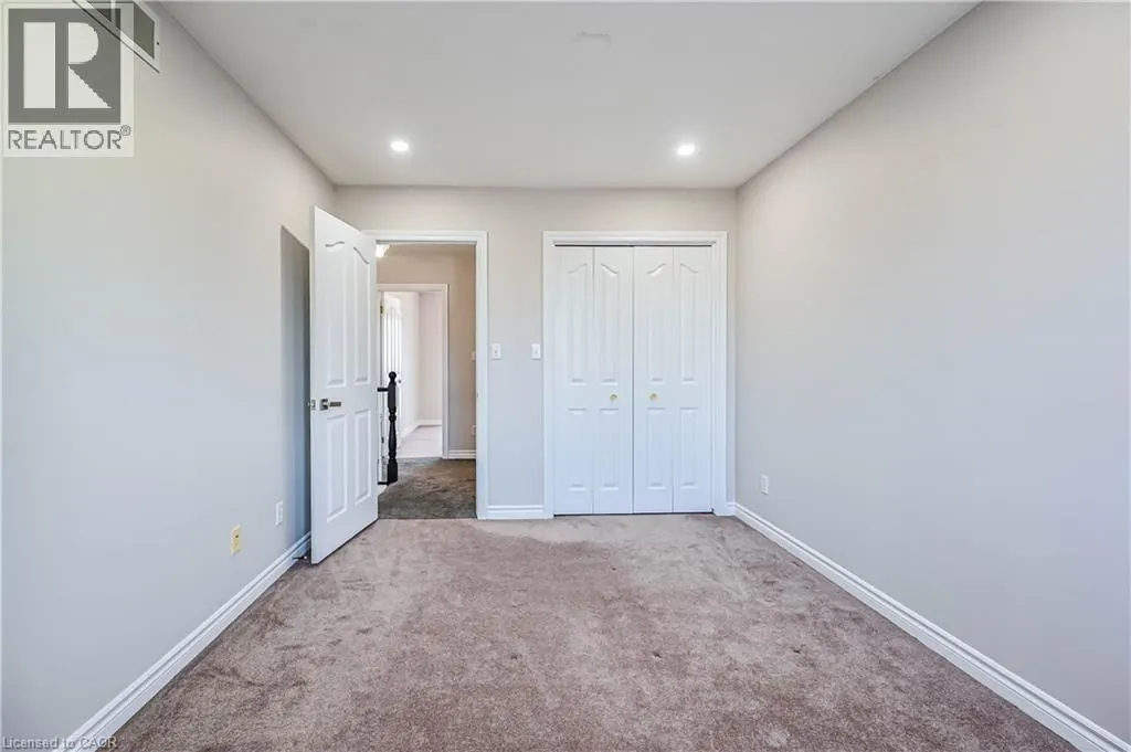 228 HIGHLAND Road W