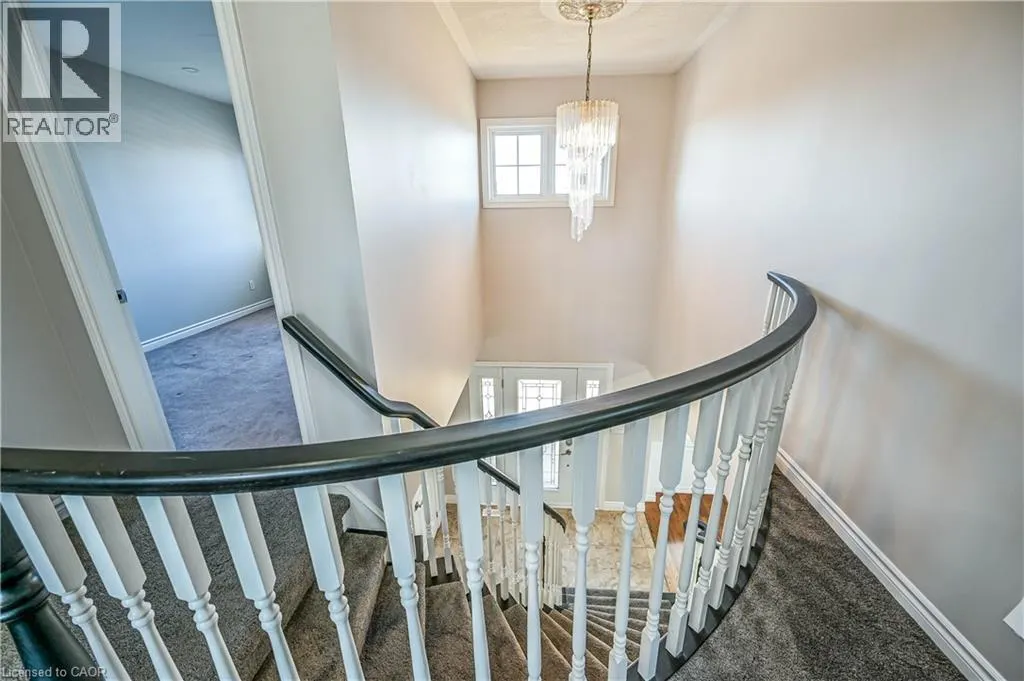 228 HIGHLAND Road W