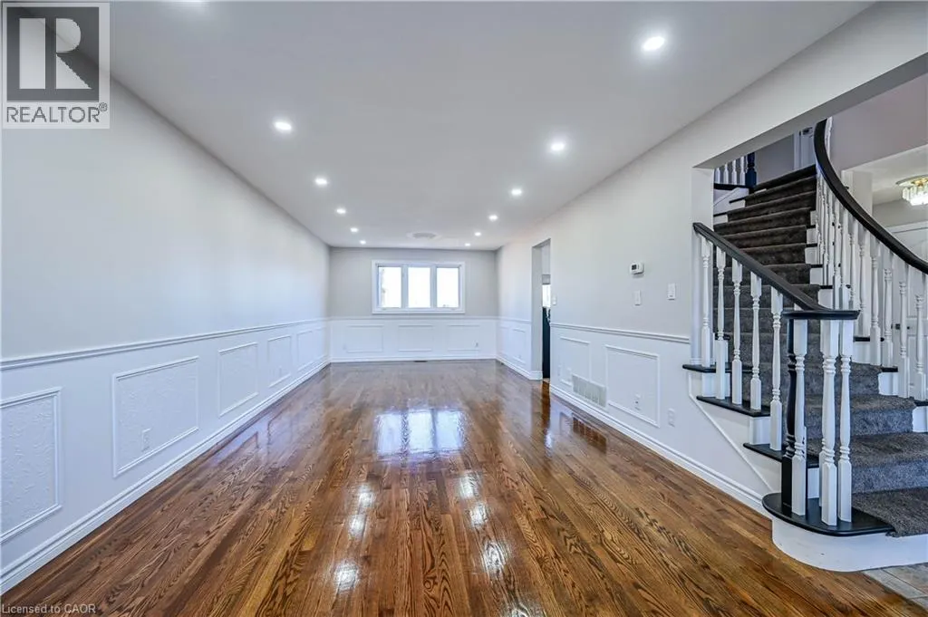 228 HIGHLAND Road W