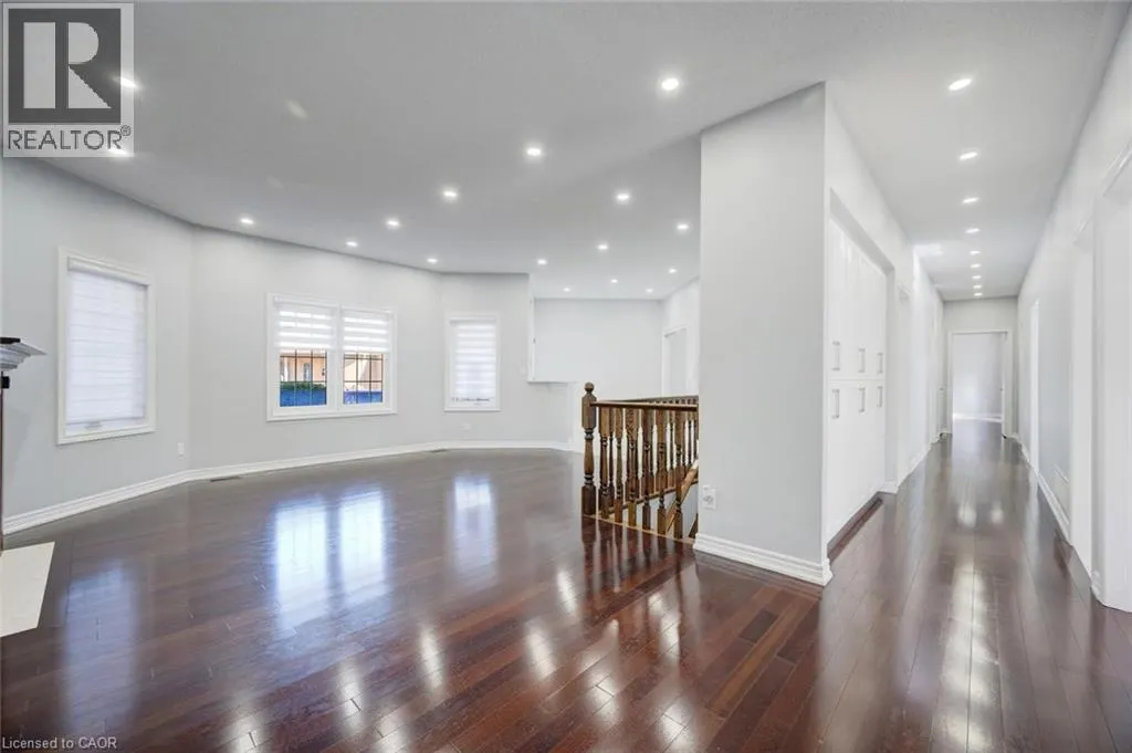 12 LARKDALE Terrace