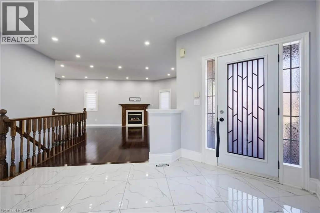12 LARKDALE Terrace