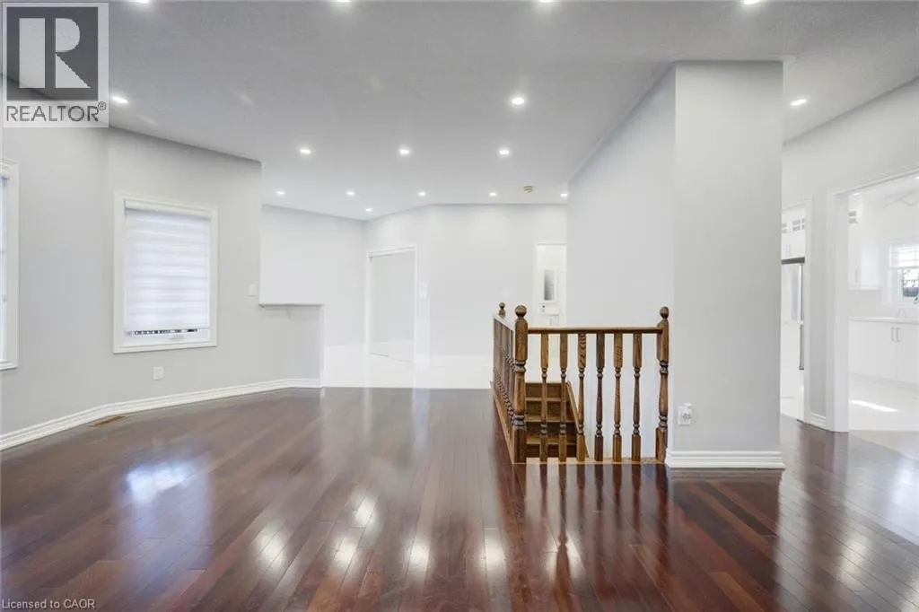 12 LARKDALE Terrace
