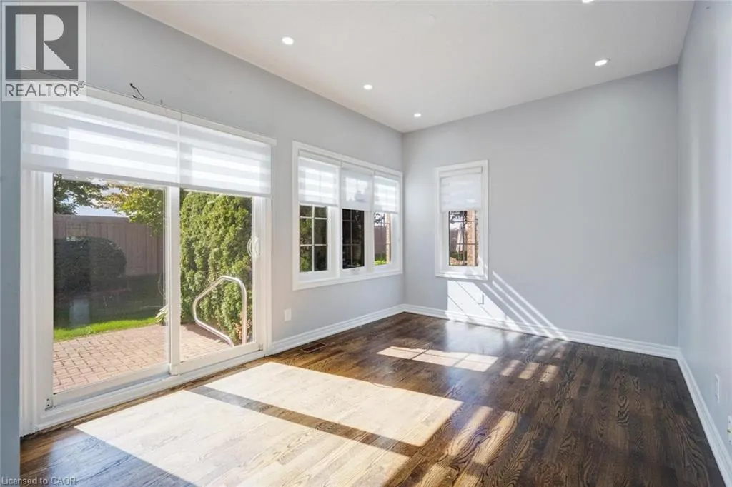 12 LARKDALE Terrace