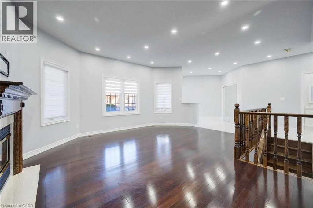 12 LARKDALE Terrace