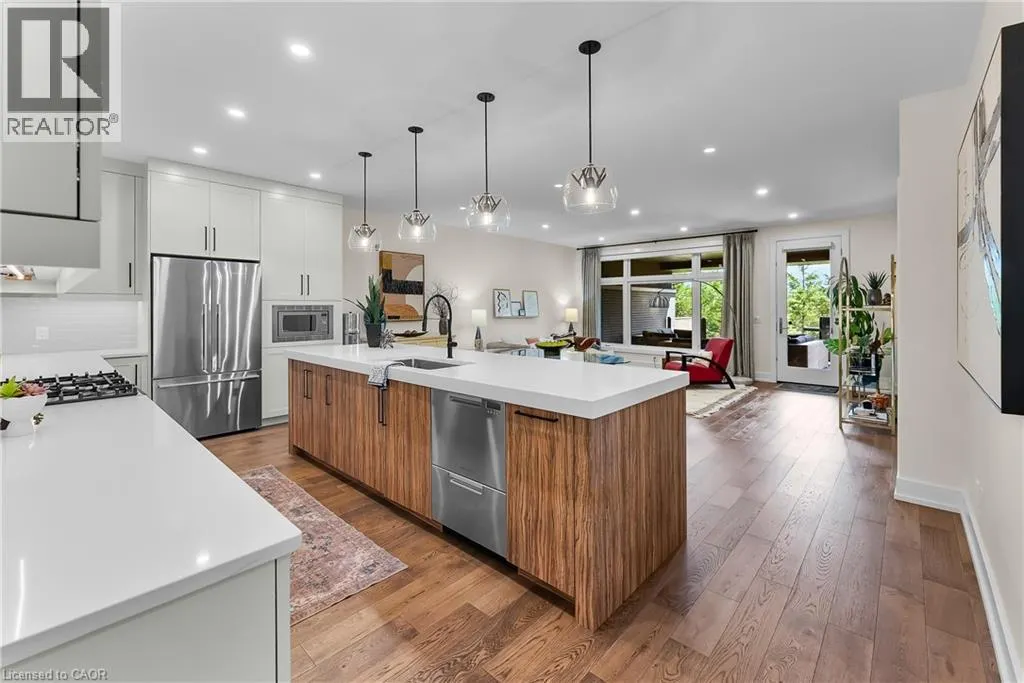 7 TALIESIN Trail