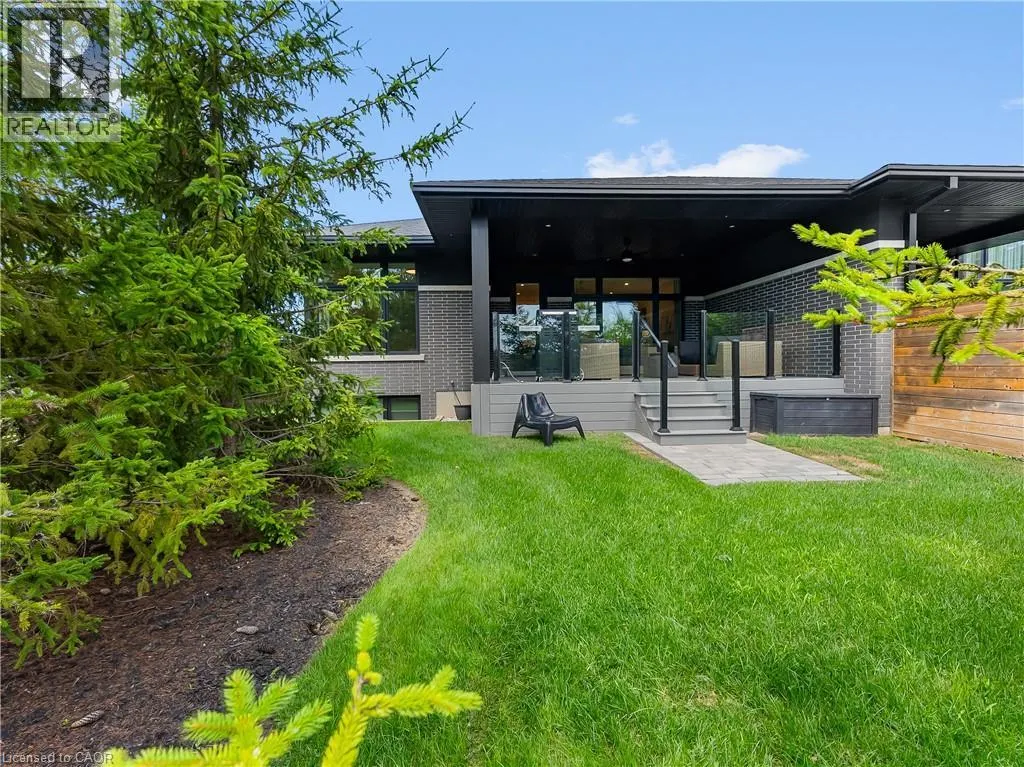 7 TALIESIN Trail