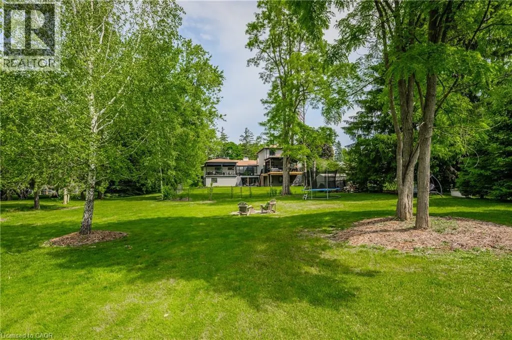 195 RIVERBANK Drive