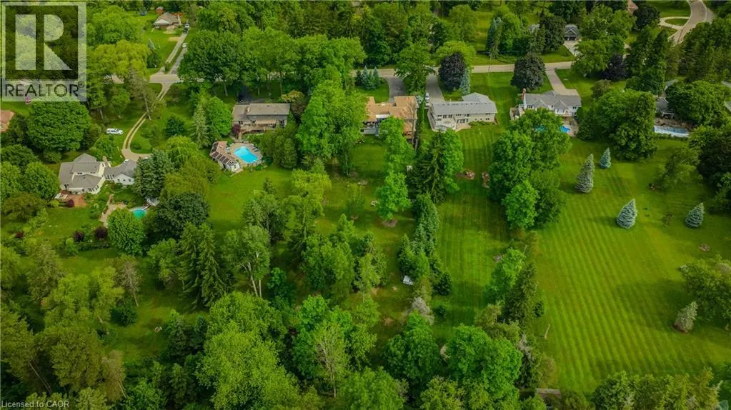 195 RIVERBANK Drive