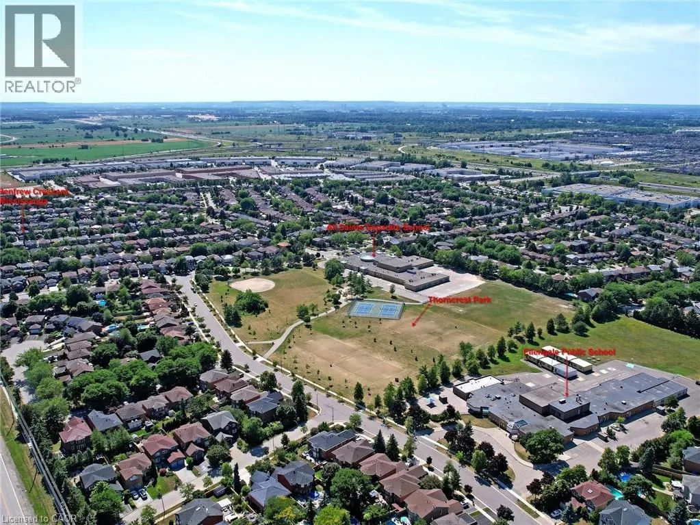4026 RENFREW Crescent