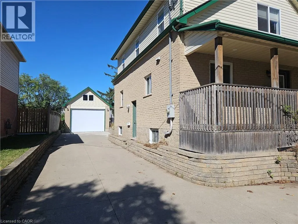 26 FIFTH Avenue Unit# UPPER, #UPPER