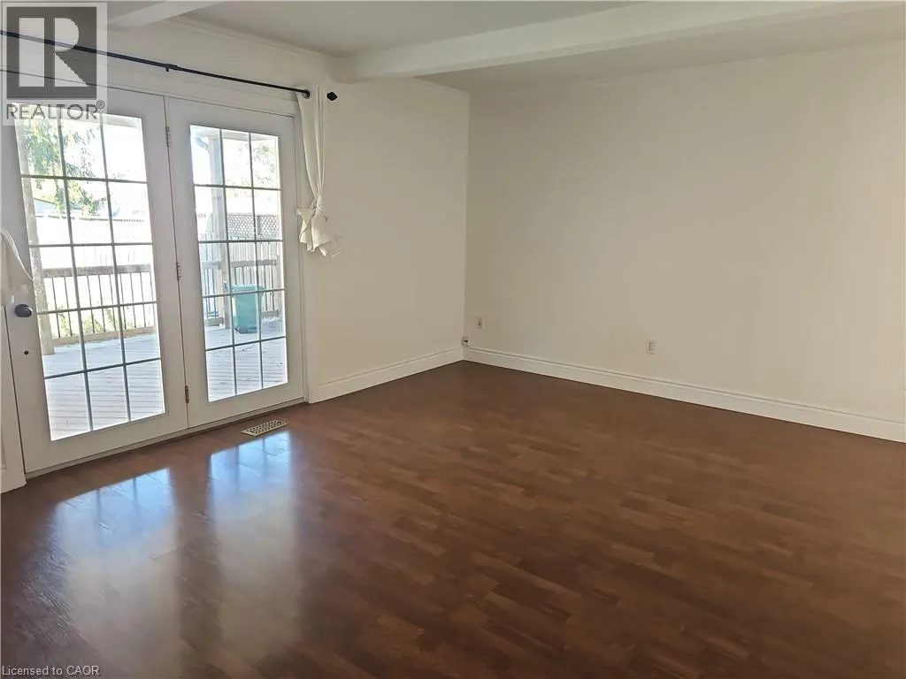 26 FIFTH Avenue Unit# UPPER, #UPPER