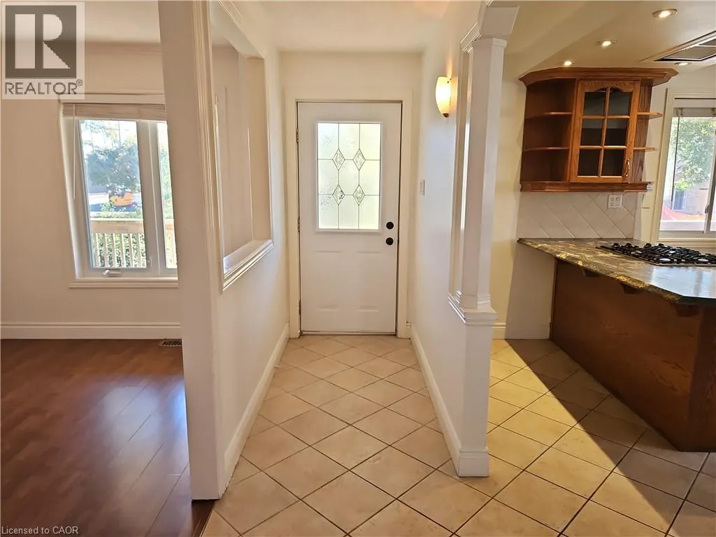 26 FIFTH Avenue Unit# UPPER, #UPPER