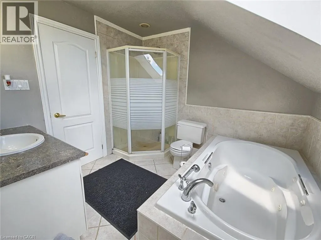 26 FIFTH Avenue Unit# UPPER, #UPPER