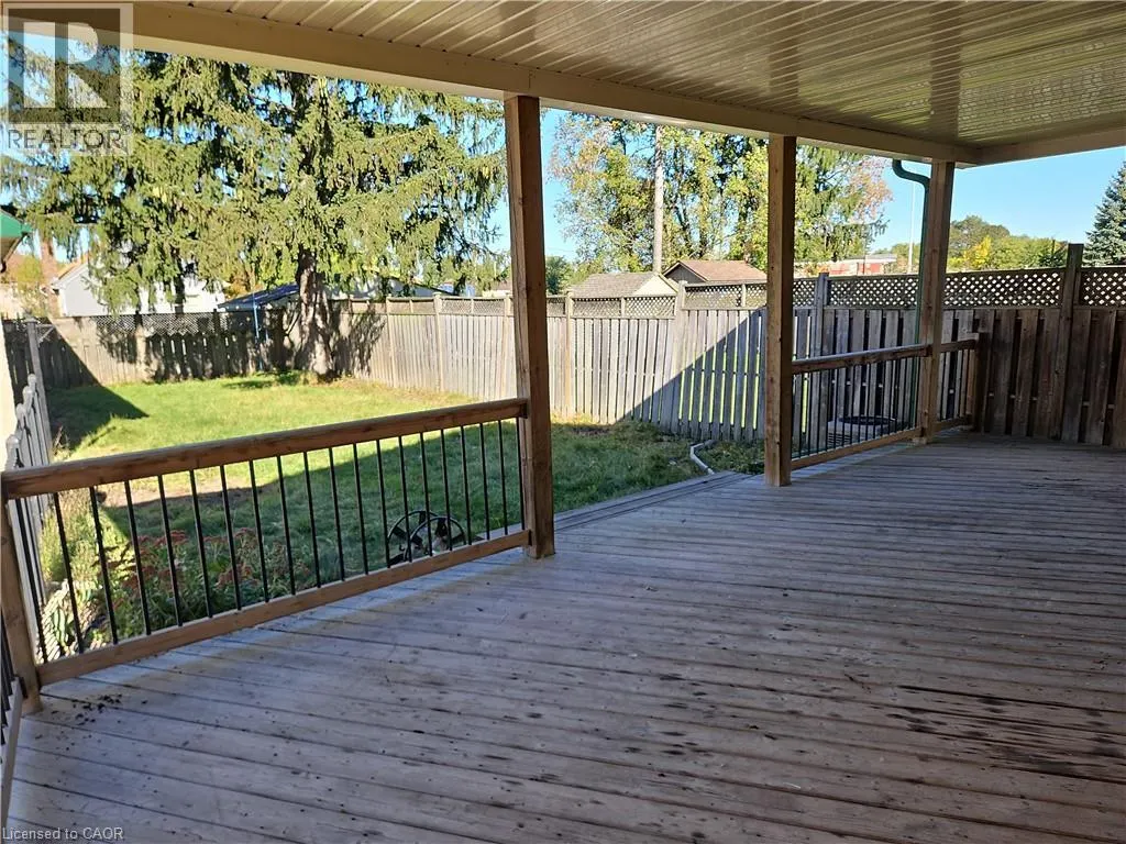 26 FIFTH Avenue Unit# UPPER, #UPPER