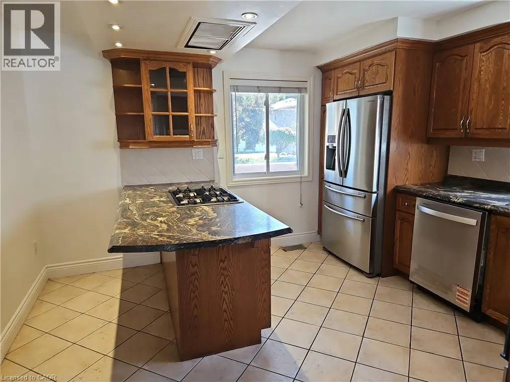 26 FIFTH Avenue Unit# UPPER, #UPPER