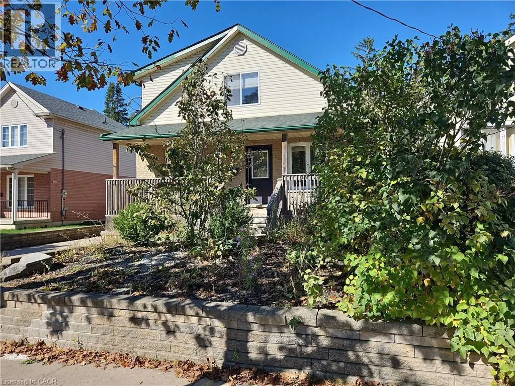 26 FIFTH Avenue Unit# UPPER, #UPPER