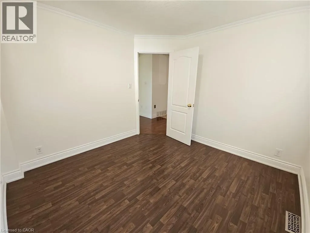 26 FIFTH Avenue Unit# UPPER, #UPPER