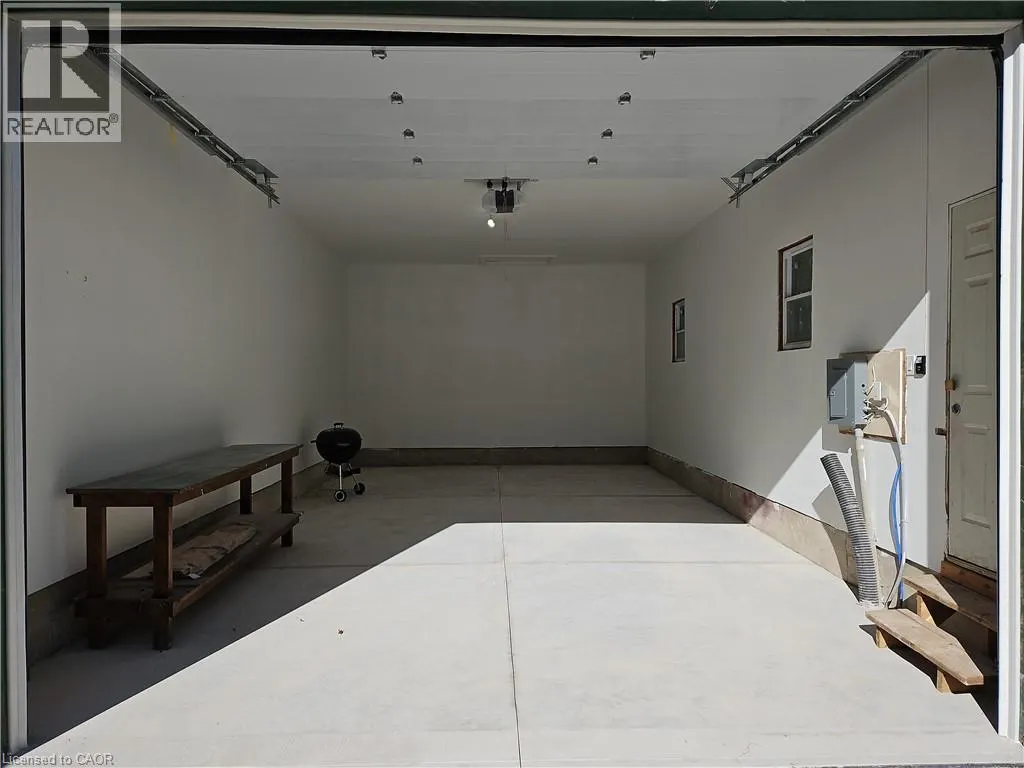 26 FIFTH Avenue Unit# UPPER, #UPPER