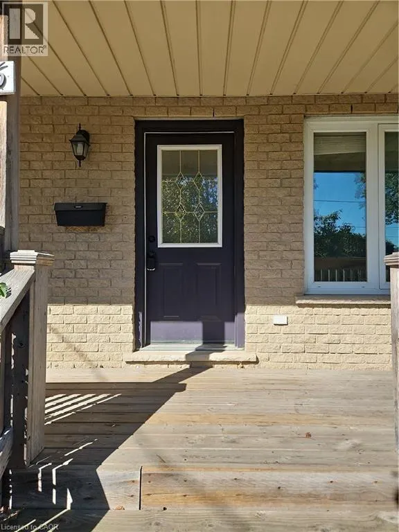 26 FIFTH Avenue Unit# UPPER, #UPPER