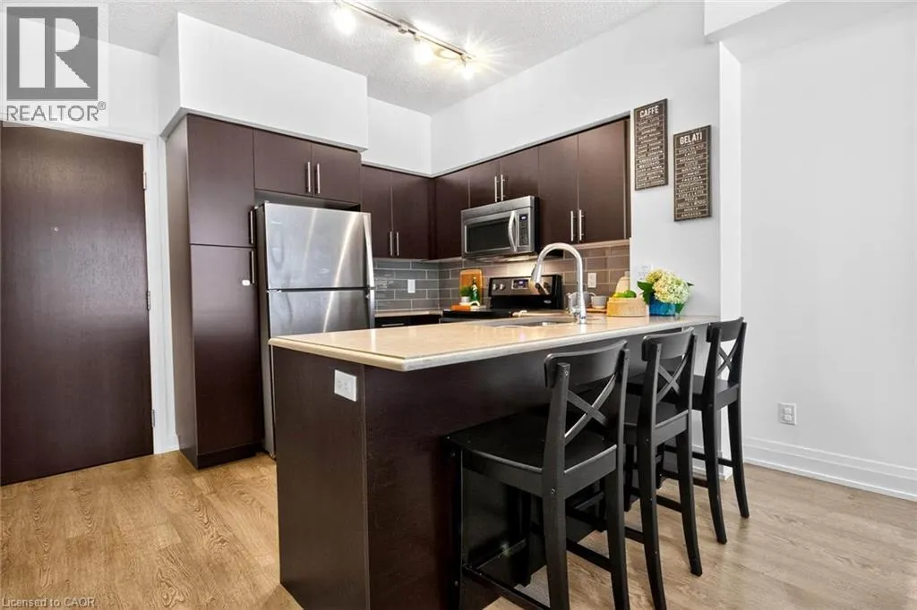 65 SPEERS Road Unit# 607, #607