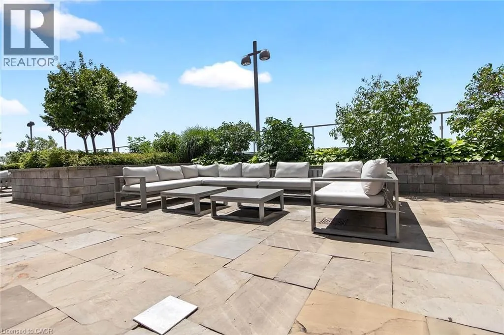 65 SPEERS Road Unit# 607, #607