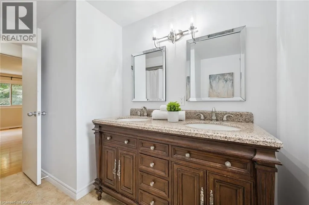 358 CRAIGLEITH Drive