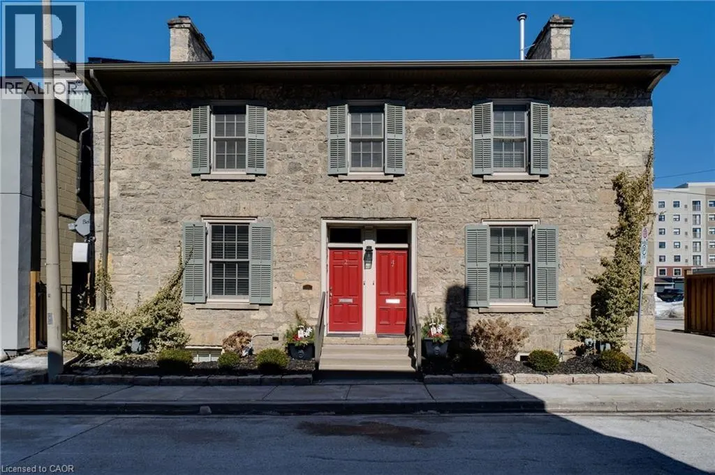 2 WARNOCK Street