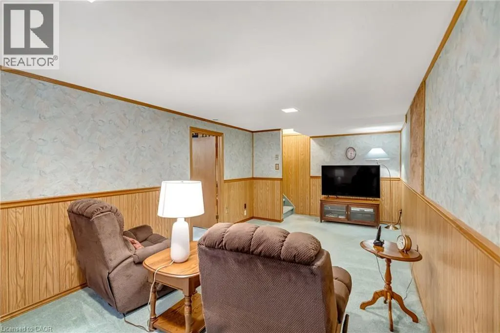 30 OAKHILL Drive Unit# A, #A