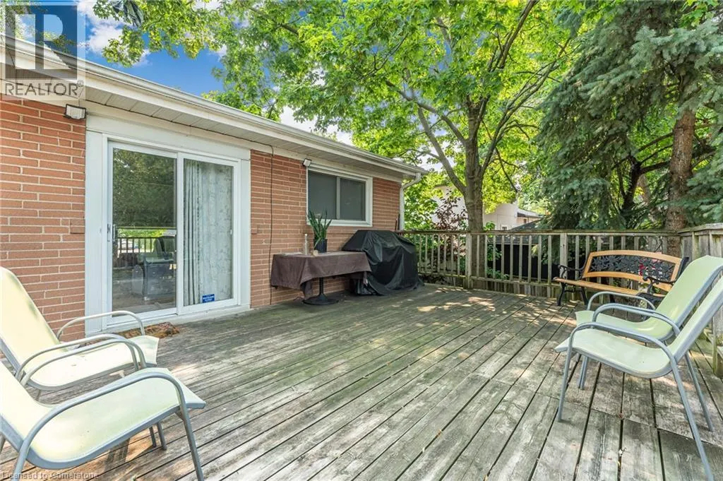 611 PINEGROVE Road