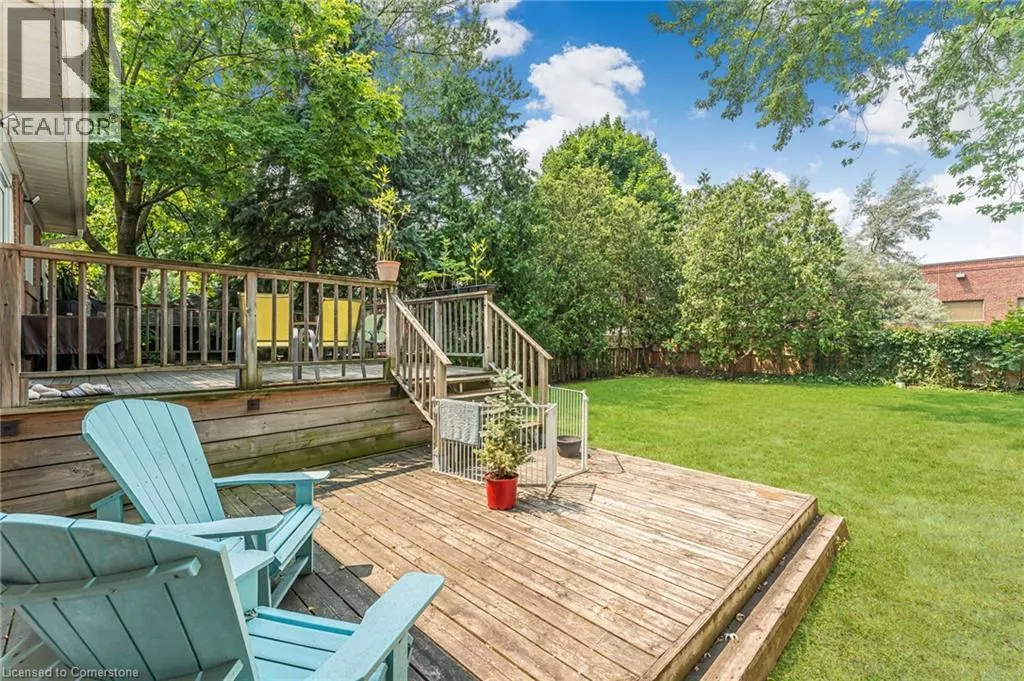 611 PINEGROVE Road