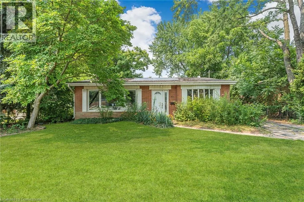 611 PINEGROVE Road
