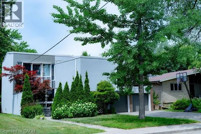 90 WINSTON Avenue